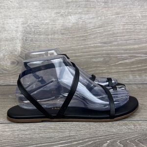 Tkees Mia Napa Women’s Sz 8/EU 39 Black Leather Strappy Toe Loop Sandals